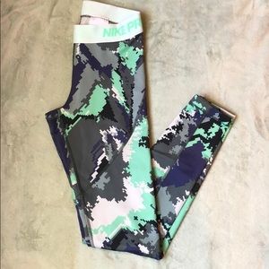 Nike Pro Hyperwarn Leggings